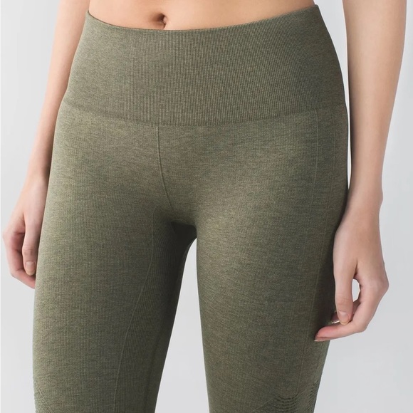 Lululemon In The Flow Clinched Crop Leggings - Picture 2 of 7